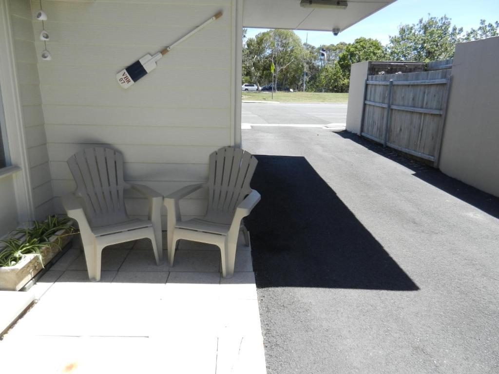 Golden Shores Motel Bilinga Exterior photo